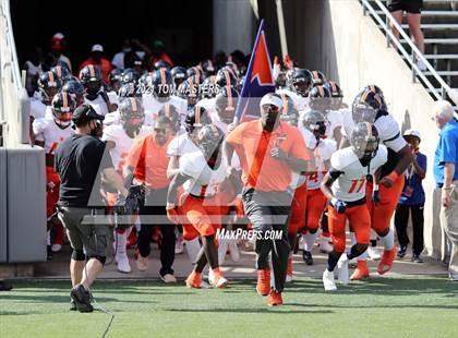 Thumbnail 1 in Zebulon B. Vance vs. Rolesville (NCHSAA 4AA Final) photogallery.