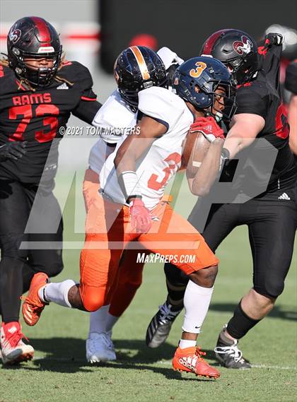 Thumbnail 2 in Zebulon B. Vance vs. Rolesville (NCHSAA 4AA Final) photogallery.
