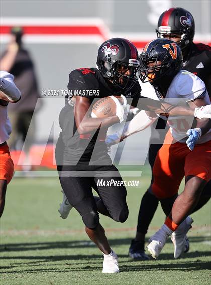 Thumbnail 3 in Zebulon B. Vance vs. Rolesville (NCHSAA 4AA Final) photogallery.