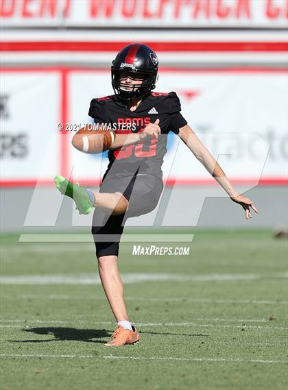 Thumbnail 1 in Zebulon B. Vance vs. Rolesville (NCHSAA 4AA Final) photogallery.
