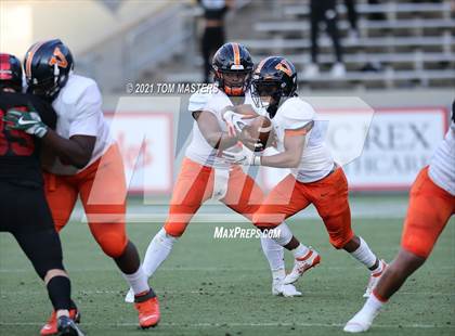 Thumbnail 1 in Zebulon B. Vance vs. Rolesville (NCHSAA 4AA Final) photogallery.