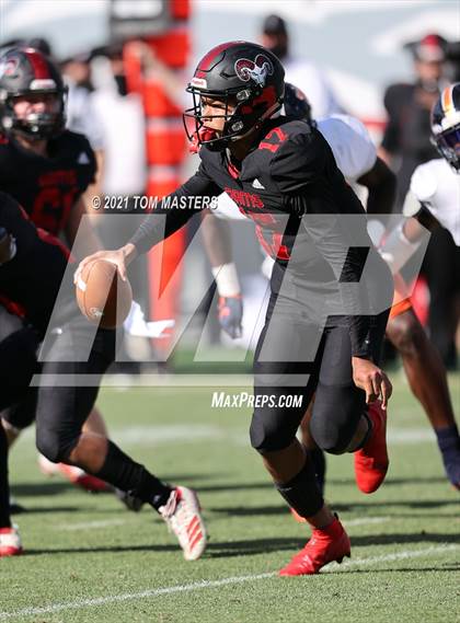 Thumbnail 1 in Zebulon B. Vance vs. Rolesville (NCHSAA 4AA Final) photogallery.