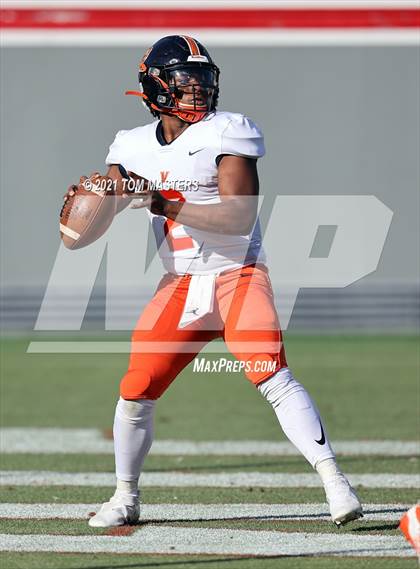 Thumbnail 3 in Zebulon B. Vance vs. Rolesville (NCHSAA 4AA Final) photogallery.