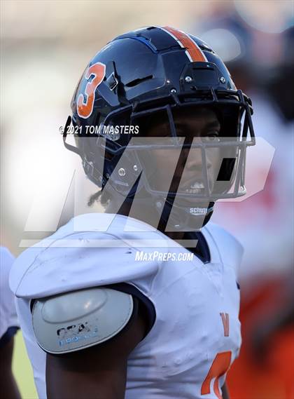 Thumbnail 2 in Zebulon B. Vance vs. Rolesville (NCHSAA 4AA Final) photogallery.