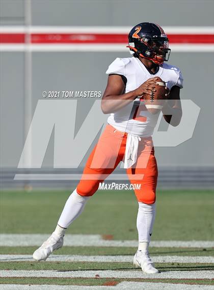 Thumbnail 1 in Zebulon B. Vance vs. Rolesville (NCHSAA 4AA Final) photogallery.