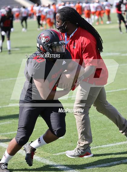Thumbnail 2 in Zebulon B. Vance vs. Rolesville (NCHSAA 4AA Final) photogallery.