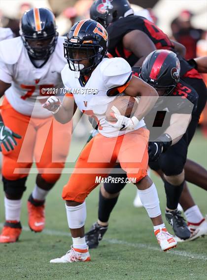 Thumbnail 3 in Zebulon B. Vance vs. Rolesville (NCHSAA 4AA Final) photogallery.