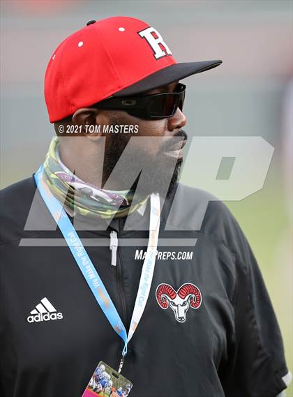 Thumbnail 2 in Zebulon B. Vance vs. Rolesville (NCHSAA 4AA Final) photogallery.