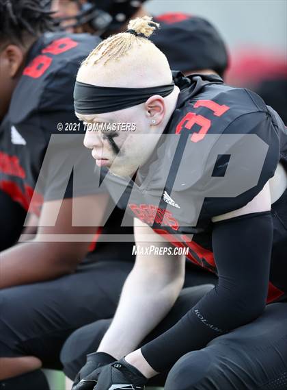 Thumbnail 3 in Zebulon B. Vance vs. Rolesville (NCHSAA 4AA Final) photogallery.