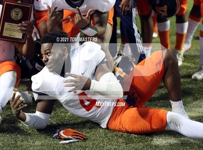 Thumbnail 3 in Zebulon B. Vance vs. Rolesville (NCHSAA 4AA Final) photogallery.