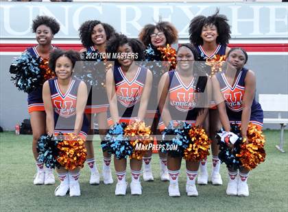 Thumbnail 3 in Zebulon B. Vance vs. Rolesville (NCHSAA 4AA Final) photogallery.