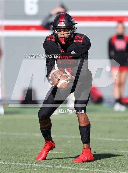 Thumbnail 1 in Zebulon B. Vance vs. Rolesville (NCHSAA 4AA Final) photogallery.