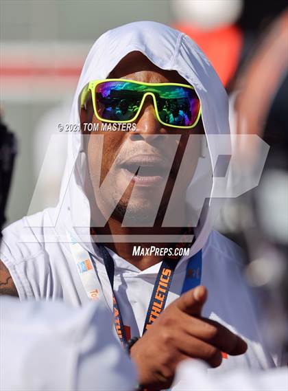 Thumbnail 2 in Zebulon B. Vance vs. Rolesville (NCHSAA 4AA Final) photogallery.