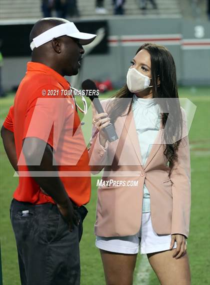 Thumbnail 3 in Zebulon B. Vance vs. Rolesville (NCHSAA 4AA Final) photogallery.