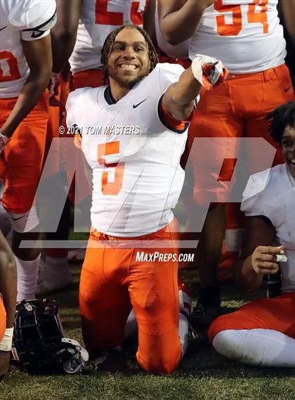 Thumbnail 3 in Zebulon B. Vance vs. Rolesville (NCHSAA 4AA Final) photogallery.