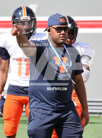 Thumbnail 3 in Zebulon B. Vance vs. Rolesville (NCHSAA 4AA Final) photogallery.