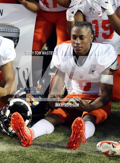 Thumbnail 3 in Zebulon B. Vance vs. Rolesville (NCHSAA 4AA Final) photogallery.