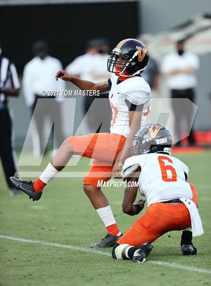 Thumbnail 3 in Zebulon B. Vance vs. Rolesville (NCHSAA 4AA Final) photogallery.