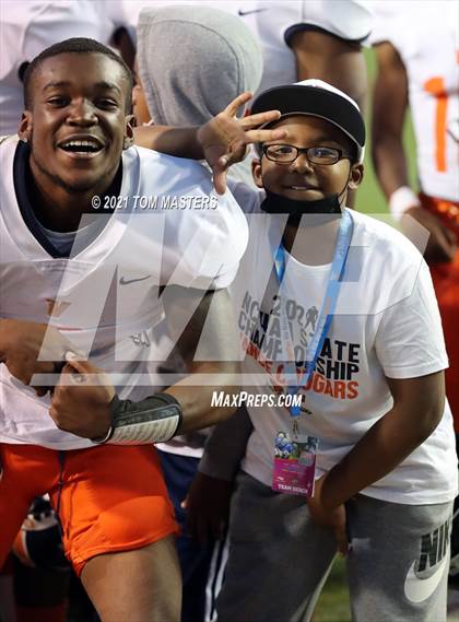 Thumbnail 1 in Zebulon B. Vance vs. Rolesville (NCHSAA 4AA Final) photogallery.