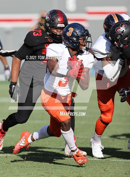 Thumbnail 1 in Zebulon B. Vance vs. Rolesville (NCHSAA 4AA Final) photogallery.