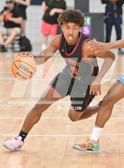 Thumbnail 3 in San Tan Charter vs. Clovis West (Section 7) photogallery.