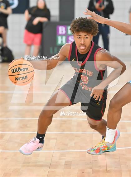 Thumbnail 2 in San Tan Charter vs. Clovis West (Section 7) photogallery.
