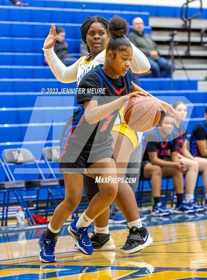 Thumbnail 3 in San Leandro vs. Santa Clara photogallery.
