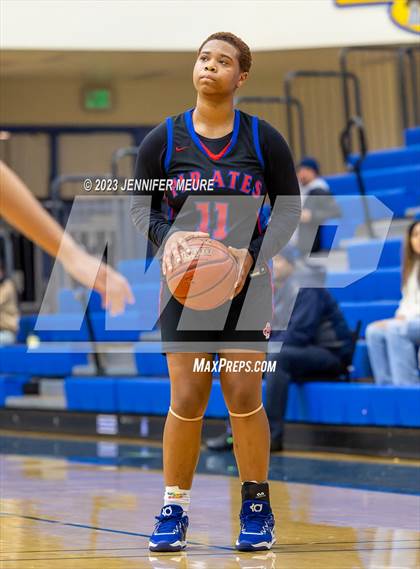 Thumbnail 2 in San Leandro vs. Santa Clara photogallery.