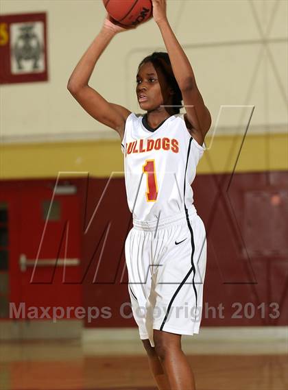 Thumbnail 2 in Golden Sierra @ Encina Prep photogallery.