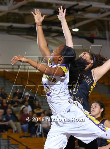 Thumbnail 3 in Warren vs. Lynwood photogallery.