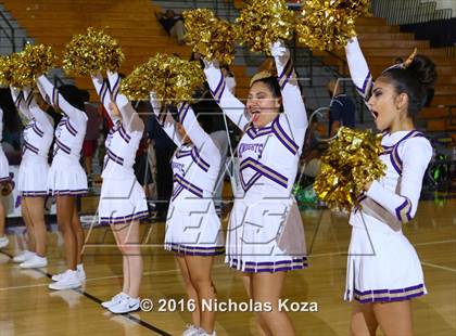 Thumbnail 1 in Warren vs. Lynwood photogallery.