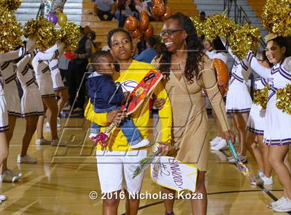 Thumbnail 3 in Warren vs. Lynwood photogallery.