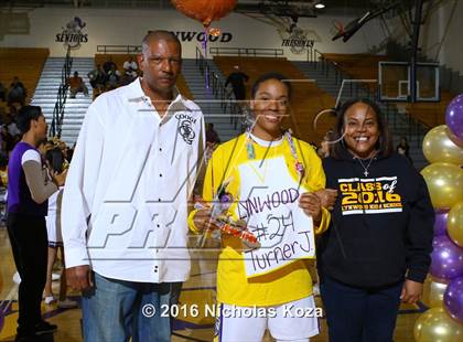 Thumbnail 2 in Warren vs. Lynwood photogallery.
