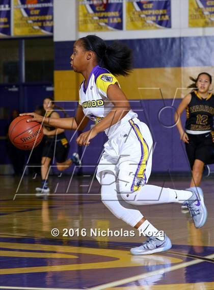 Thumbnail 2 in Warren vs. Lynwood photogallery.