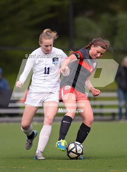 Thumbnail 2 in Urban vs. Marin Academy (CIF NCS 2nd Round Playoff) photogallery.