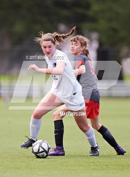Thumbnail 2 in Urban vs. Marin Academy (CIF NCS 2nd Round Playoff) photogallery.