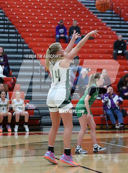 Thumbnail 1 in North Central vs Wood Memorial (IHSAA 1A Semi State Semi Final) photogallery.