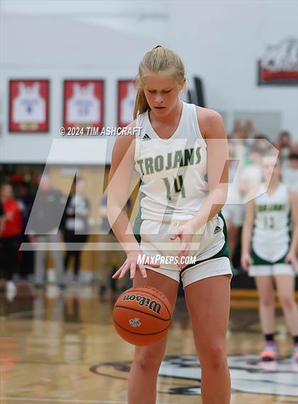 Thumbnail 1 in North Central vs Wood Memorial (IHSAA 1A Semi State Semi Final) photogallery.