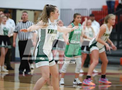 Thumbnail 2 in North Central vs Wood Memorial (IHSAA 1A Semi State Semi Final) photogallery.