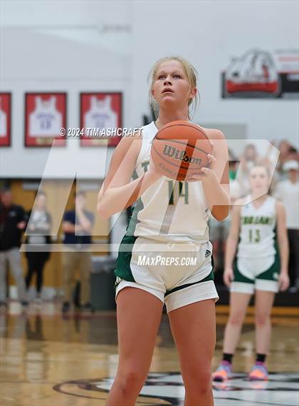 Thumbnail 2 in North Central vs Wood Memorial (IHSAA 1A Semi State Semi Final) photogallery.