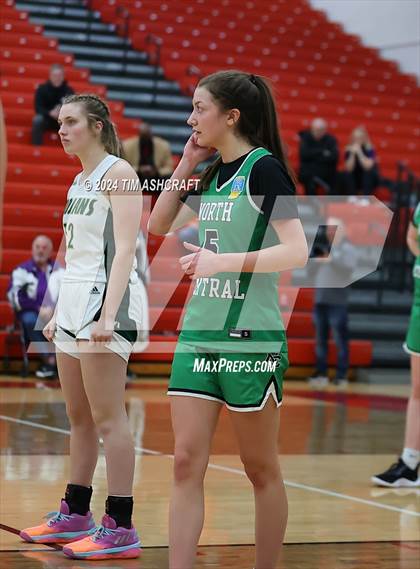 Thumbnail 2 in North Central vs Wood Memorial (IHSAA 1A Semi State Semi Final) photogallery.