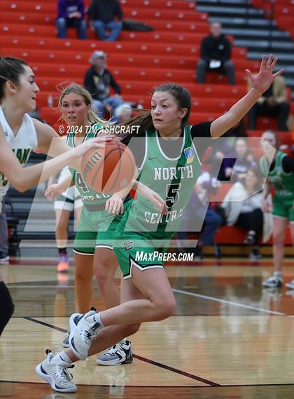 Thumbnail 3 in North Central vs Wood Memorial (IHSAA 1A Semi State Semi Final) photogallery.