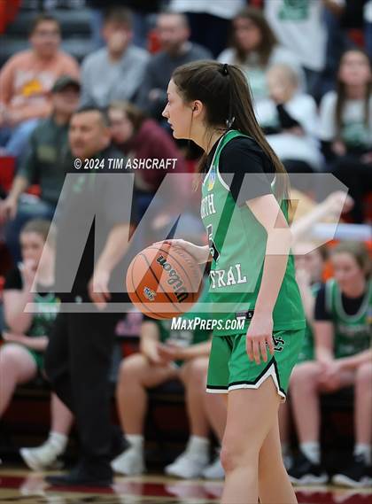 Thumbnail 2 in North Central vs Wood Memorial (IHSAA 1A Semi State Semi Final) photogallery.