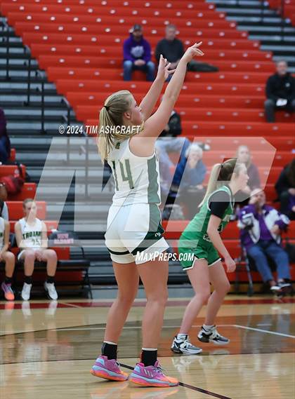 Thumbnail 3 in North Central vs Wood Memorial (IHSAA 1A Semi State Semi Final) photogallery.