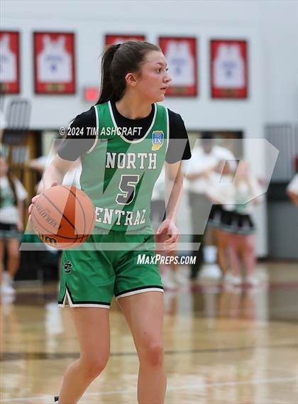 Thumbnail 2 in North Central vs Wood Memorial (IHSAA 1A Semi State Semi Final) photogallery.