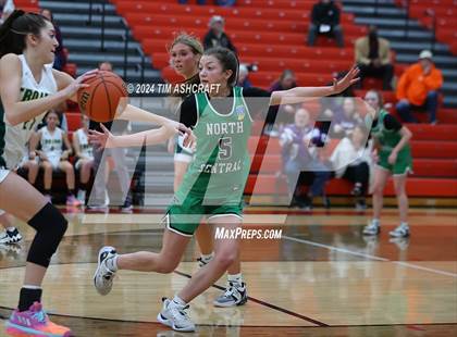 Thumbnail 2 in North Central vs Wood Memorial (IHSAA 1A Semi State Semi Final) photogallery.