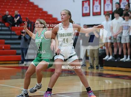 Thumbnail 1 in North Central vs Wood Memorial (IHSAA 1A Semi State Semi Final) photogallery.