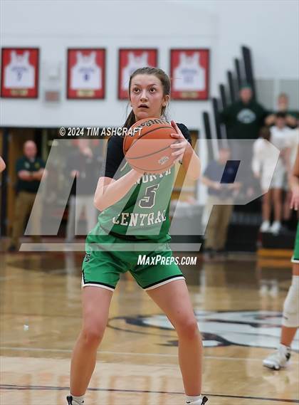 Thumbnail 2 in North Central vs Wood Memorial (IHSAA 1A Semi State Semi Final) photogallery.