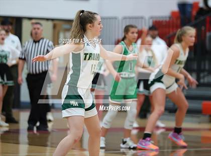 Thumbnail 3 in North Central vs Wood Memorial (IHSAA 1A Semi State Semi Final) photogallery.