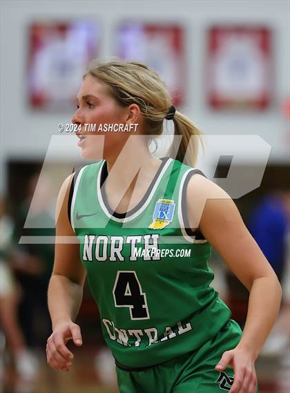 Thumbnail 2 in North Central vs Wood Memorial (IHSAA 1A Semi State Semi Final) photogallery.